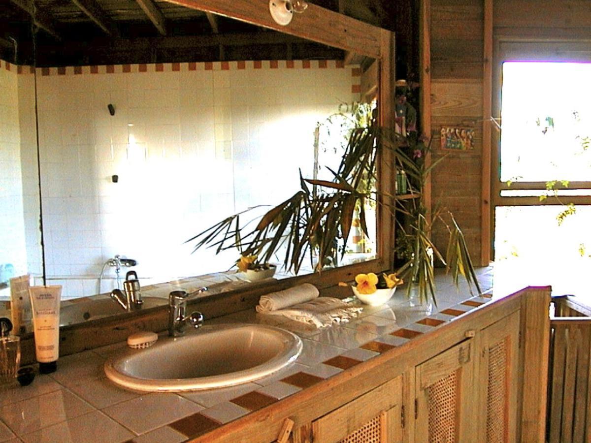 Roatan Bed & Breakfast Apartments West End Ngoại thất bức ảnh