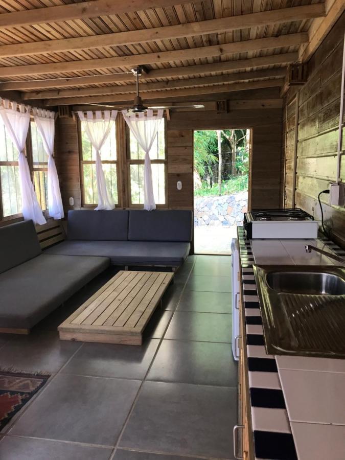 Roatan Bed & Breakfast Apartments West End Ngoại thất bức ảnh
