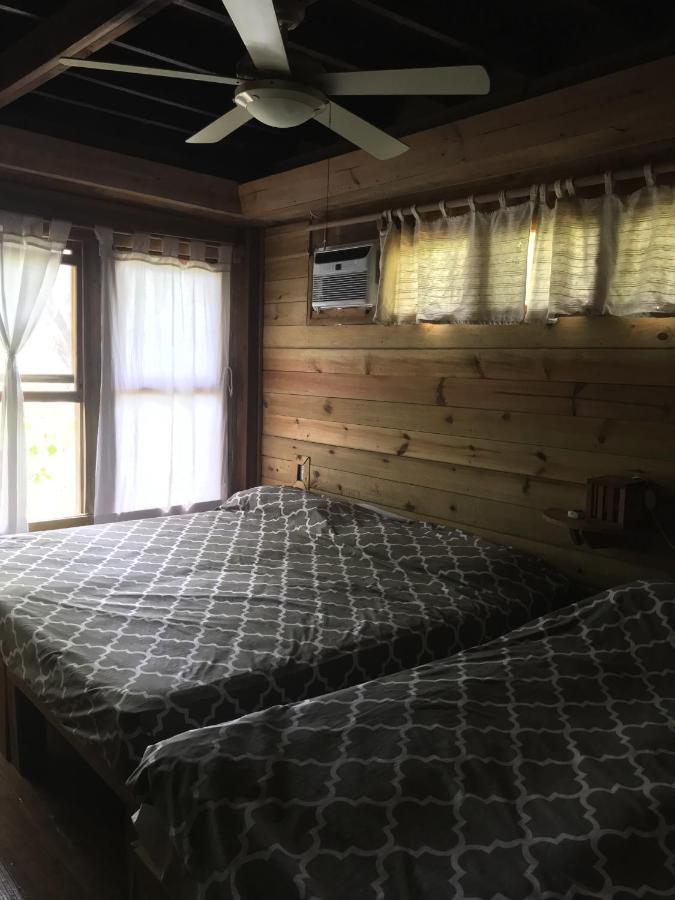 Roatan Bed & Breakfast Apartments West End Ngoại thất bức ảnh