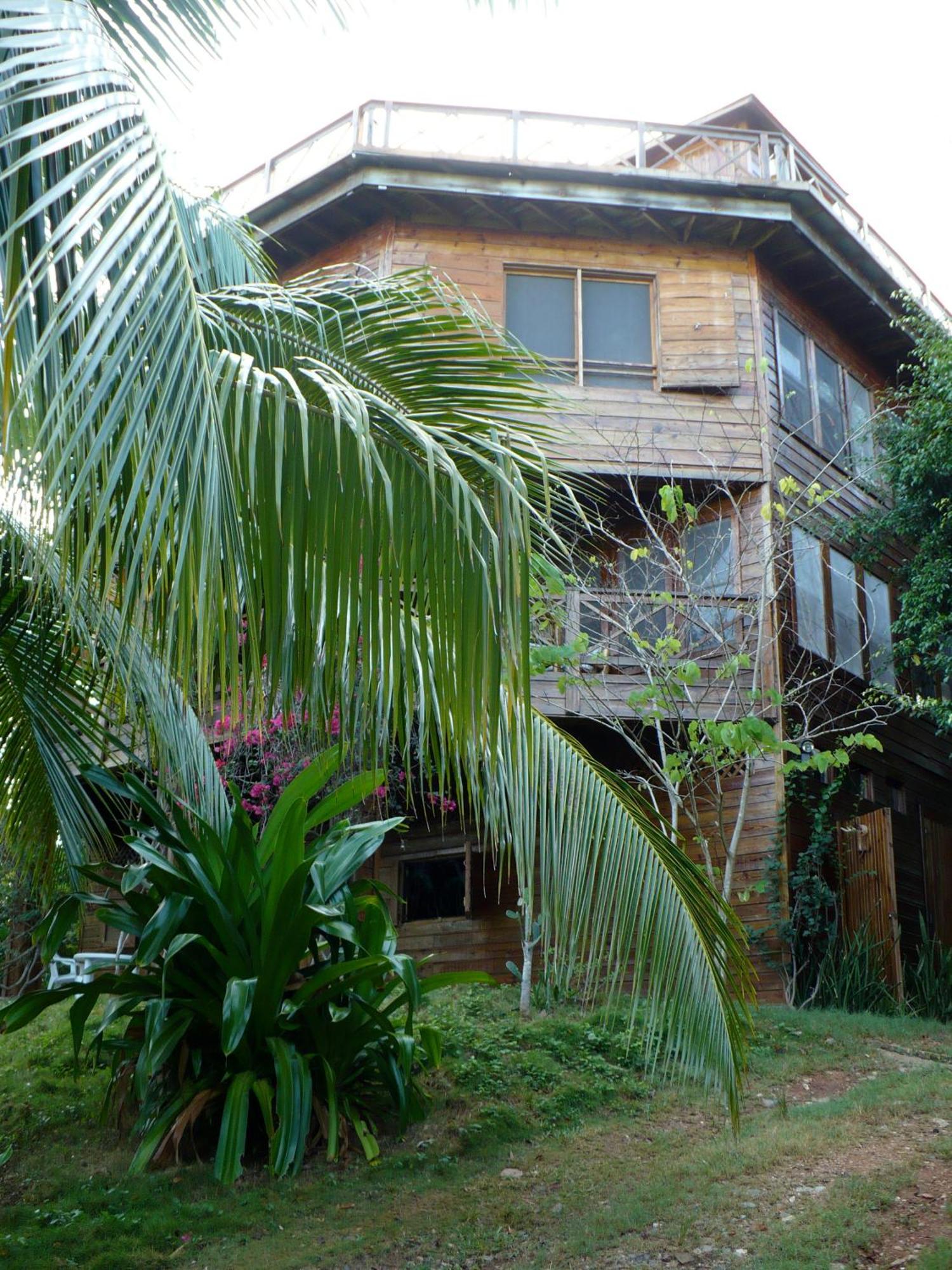 Roatan Bed & Breakfast Apartments West End Ngoại thất bức ảnh