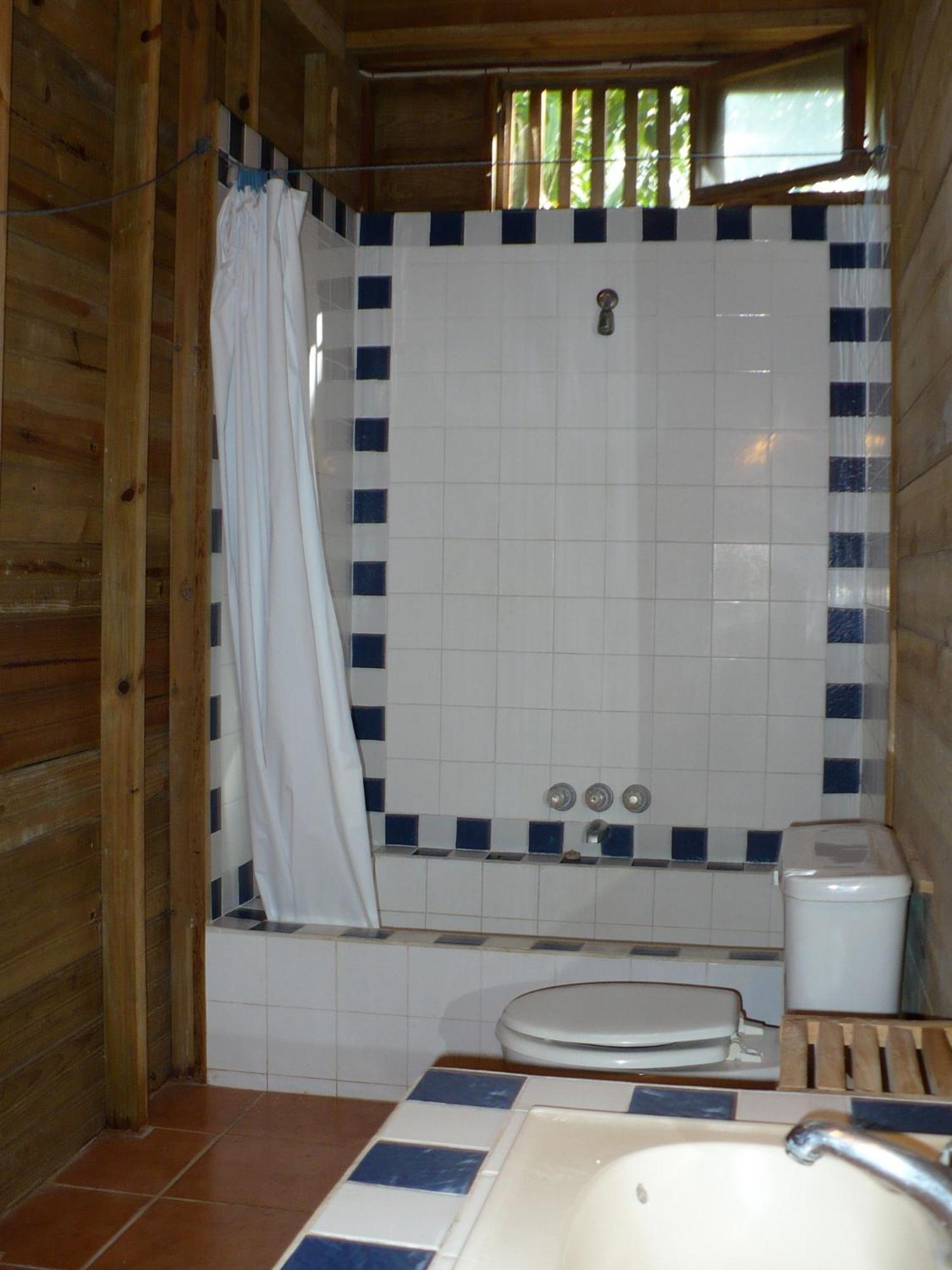 Roatan Bed & Breakfast Apartments West End Phòng bức ảnh