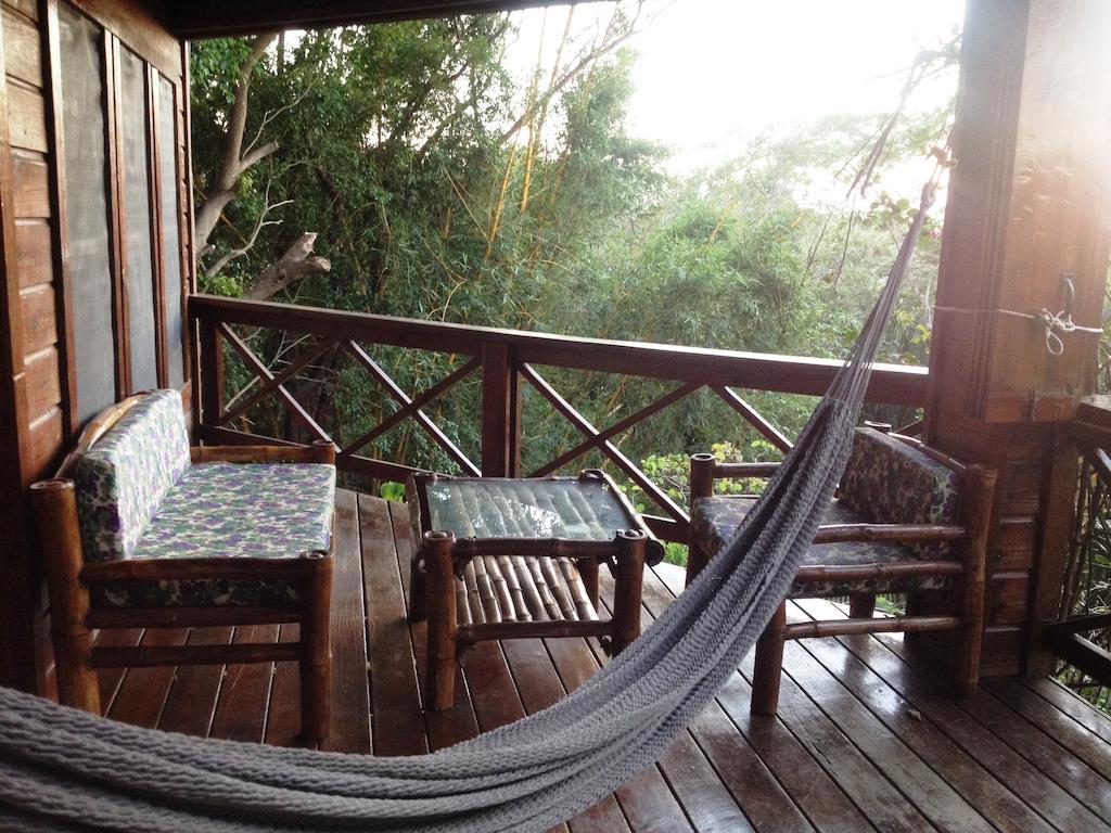 Roatan Bed & Breakfast Apartments West End Ngoại thất bức ảnh